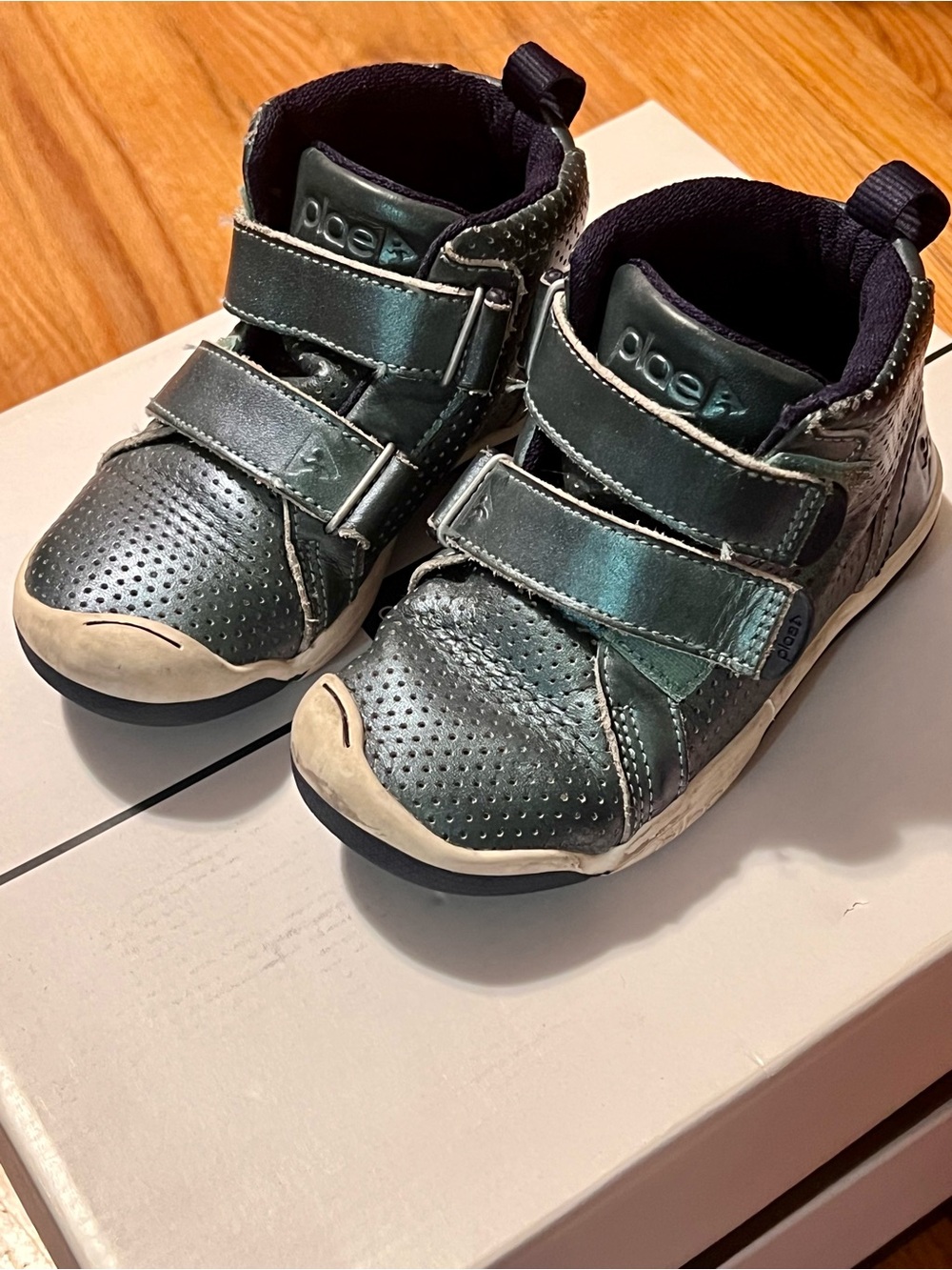 PLAE Kids Metallic Green Double-Strap Sneakers